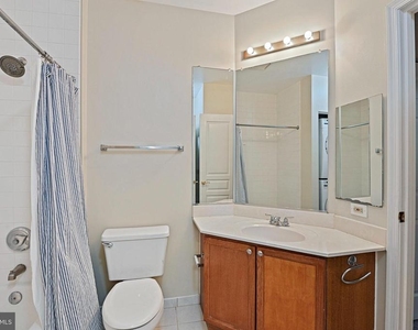 2204 Westcourt Lane - Photo Thumbnail 10