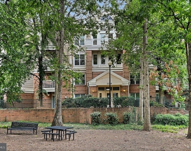 2204 Westcourt Lane - Photo Thumbnail 19