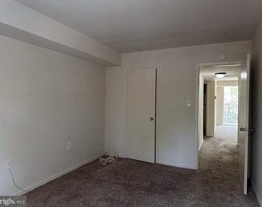 1550 Northgate Square - Photo Thumbnail 10