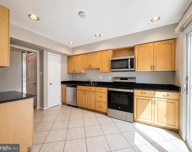 4513 Shoal Creek Court - Photo Thumbnail 12