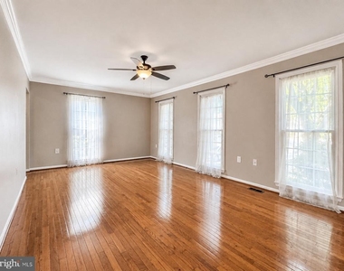 4513 Shoal Creek Court - Photo Thumbnail 5