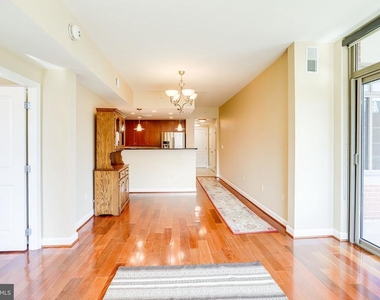 1000 N Randolph Street - Photo Thumbnail 12