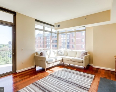 1000 N Randolph Street - Photo Thumbnail 7
