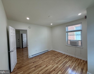 121 N. 21 Street N - Photo Thumbnail 3
