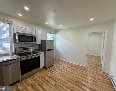 121 N. 21 Street N - Photo Thumbnail 1