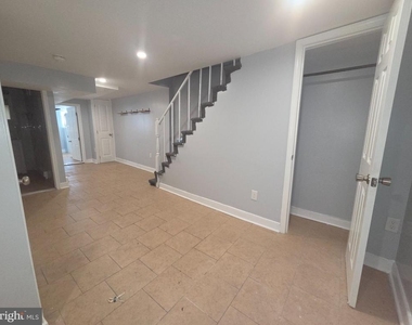 5857 Warrington Avenue - Photo Thumbnail 19
