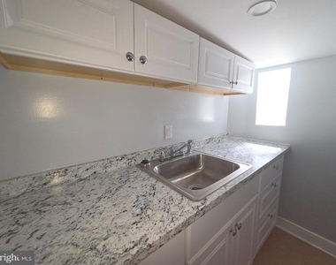 5857 Warrington Avenue - Photo Thumbnail 17