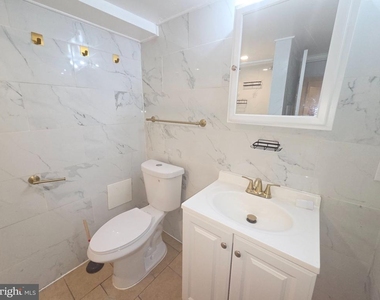 5857 Warrington Avenue - Photo Thumbnail 9