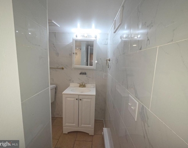 5857 Warrington Avenue - Photo Thumbnail 12