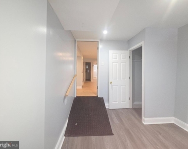 5857 Warrington Avenue - Photo Thumbnail 5