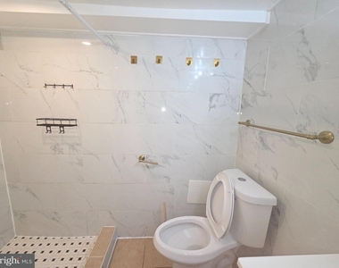 5857 Warrington Avenue - Photo Thumbnail 8