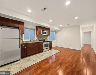 1417 N 17th Street - Photo Thumbnail 5