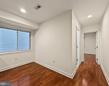 1417 N 17th Street - Photo Thumbnail 11