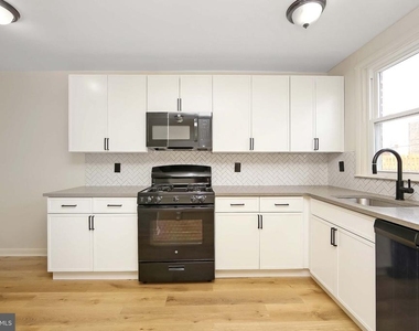 4451 Tolbut Street - Photo Thumbnail 8