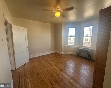 5628 Warrington Avenue - Photo Thumbnail 3