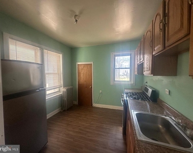 5628 Warrington Avenue - Photo Thumbnail 2