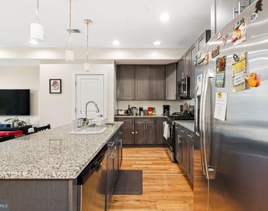 2663 Amber Street - Photo Thumbnail 9