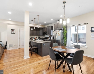2663 Amber Street - Photo Thumbnail 11