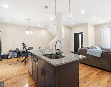 2663 Amber Street - Photo Thumbnail 8