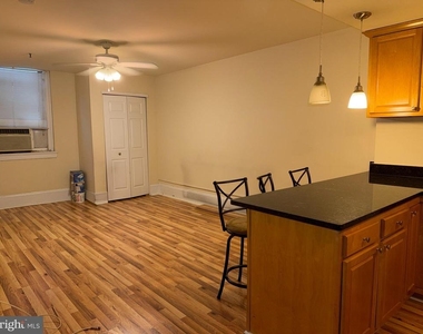 1324 Locust Street - Photo Thumbnail 9