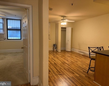 1324 Locust Street - Photo Thumbnail 11
