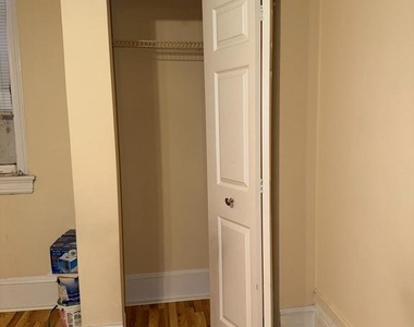 1324 Locust Street - Photo Thumbnail 10