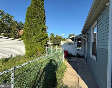 220 10th Street - Photo Thumbnail 5