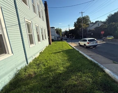 220 10th Street - Photo Thumbnail 6