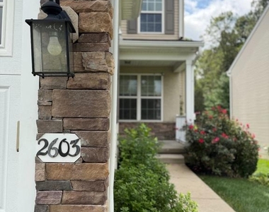 2603 Rockledge Court - Photo Thumbnail 3