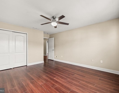 2603 Rockledge Court - Photo Thumbnail 21