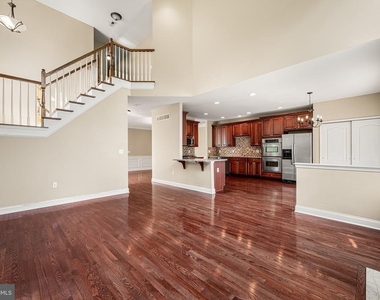 2603 Rockledge Court - Photo Thumbnail 8