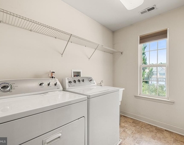 2603 Rockledge Court - Photo Thumbnail 22
