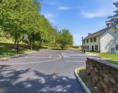 2603 Rockledge Court - Photo Thumbnail 31