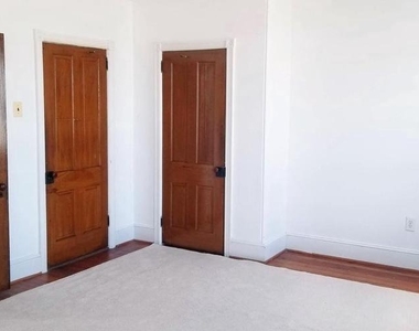 516 Franklin Avenue - Photo Thumbnail 6