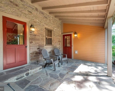 4 Leedom Place - Photo Thumbnail 3