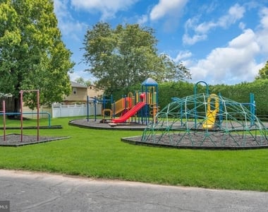 4 Leedom Place - Photo Thumbnail 27