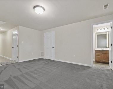 45759 Bethfield Way - Photo Thumbnail 16
