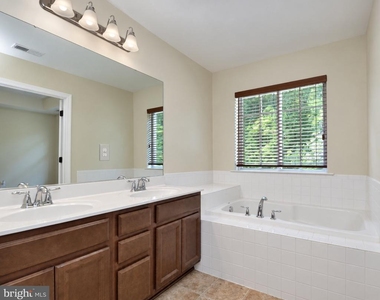45759 Bethfield Way - Photo Thumbnail 8