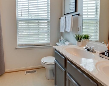 22082 Saint Clements Circle - Photo Thumbnail 17