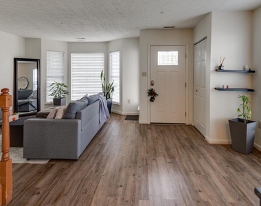 22082 Saint Clements Circle - Photo Thumbnail 6