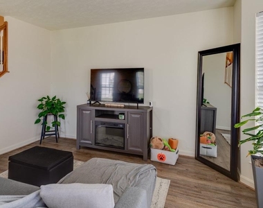 22082 Saint Clements Circle - Photo Thumbnail 3