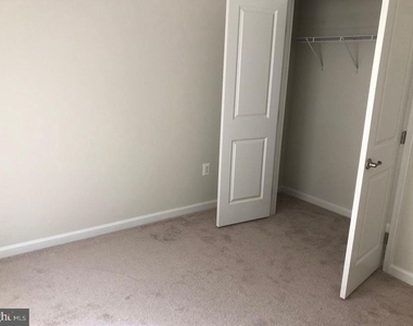 10048 Dorsey Lane - Photo Thumbnail 13