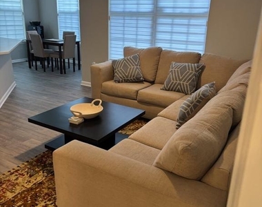15613 Everglade Lane - Photo Thumbnail 4