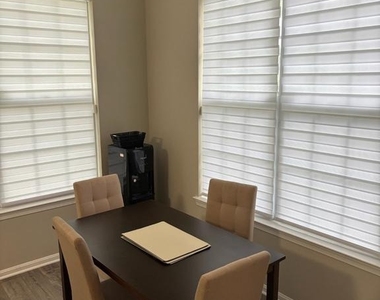15613 Everglade Lane - Photo Thumbnail 5