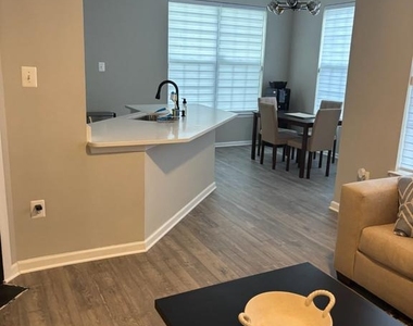 15613 Everglade Lane - Photo Thumbnail 3