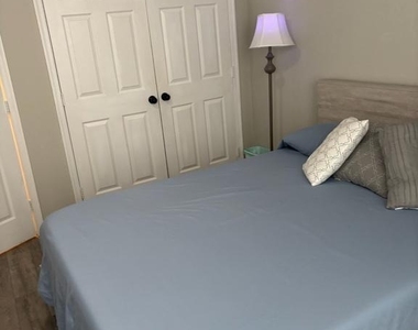 15613 Everglade Lane - Photo Thumbnail 31