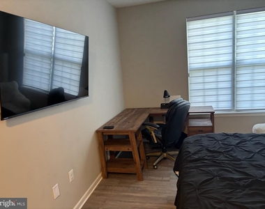 15613 Everglade Lane - Photo Thumbnail 14