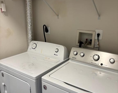 15613 Everglade Lane - Photo Thumbnail 23