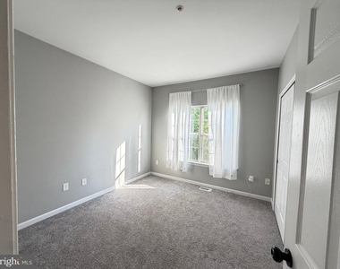 13955 King George Way - Photo Thumbnail 11