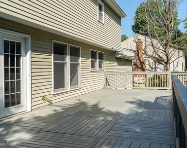 14913 Lear Lane - Photo Thumbnail 10
